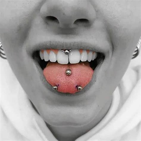 why is snake eyes piercing dangerous|Snake Eyes Piercing: Danger, Cost, Healing, Pain, Jewelry,。